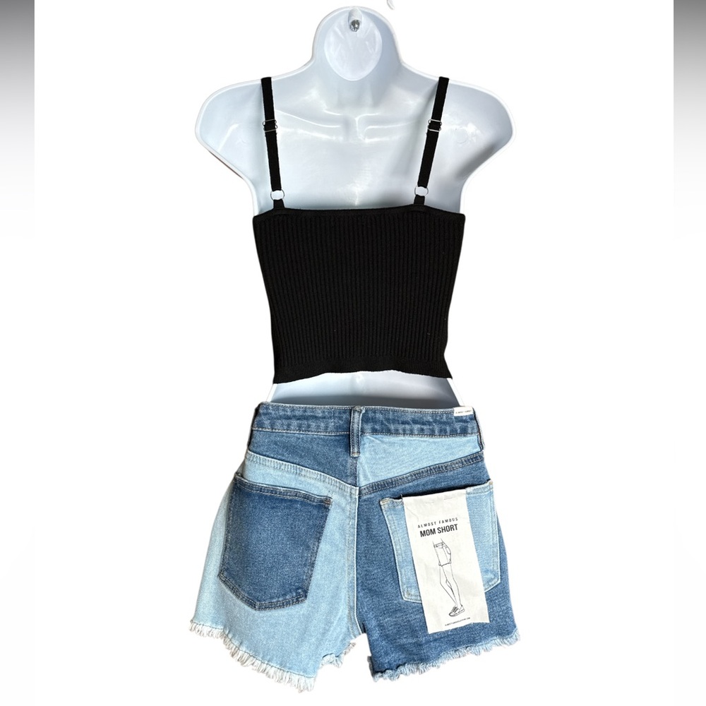 Almost Famous Mom Jean Shorts Womens 1 Blue two toned Cut Off Distressed Denim - Picture 3 of 9